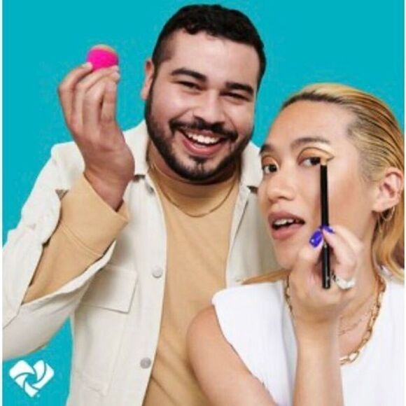 ONE + OTHER & GOUMIQI - NWTIB Bundle of Cosmetic Blender Sponges. 9 Total. - Picture 12 of 13